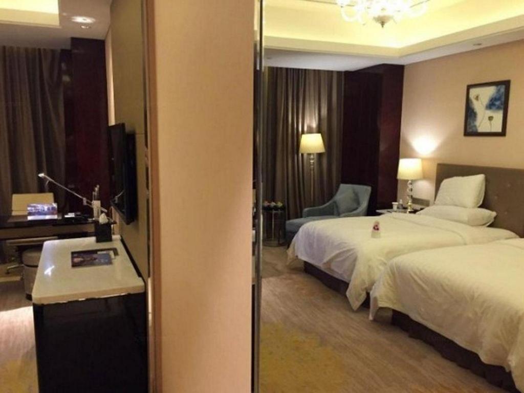ดองวู นิว เซ็นจูรี แกรนด์ โฮเต็ล หูชู Hotel หูโจว ภายนอก รูปภาพ